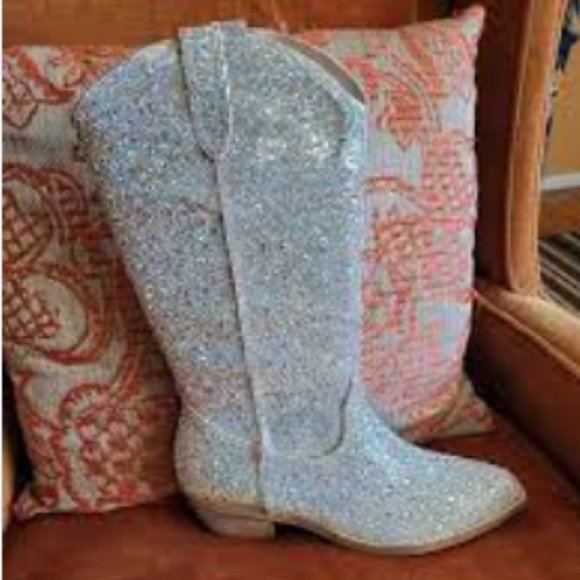 Madden Girl Women's Redford Rhinestone Western Boots ONE PAIR LEFT **LAST PAIR** - Picture 8 of 13